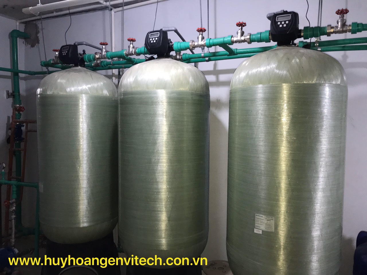 www.huyhoangenvitech.com.vn
