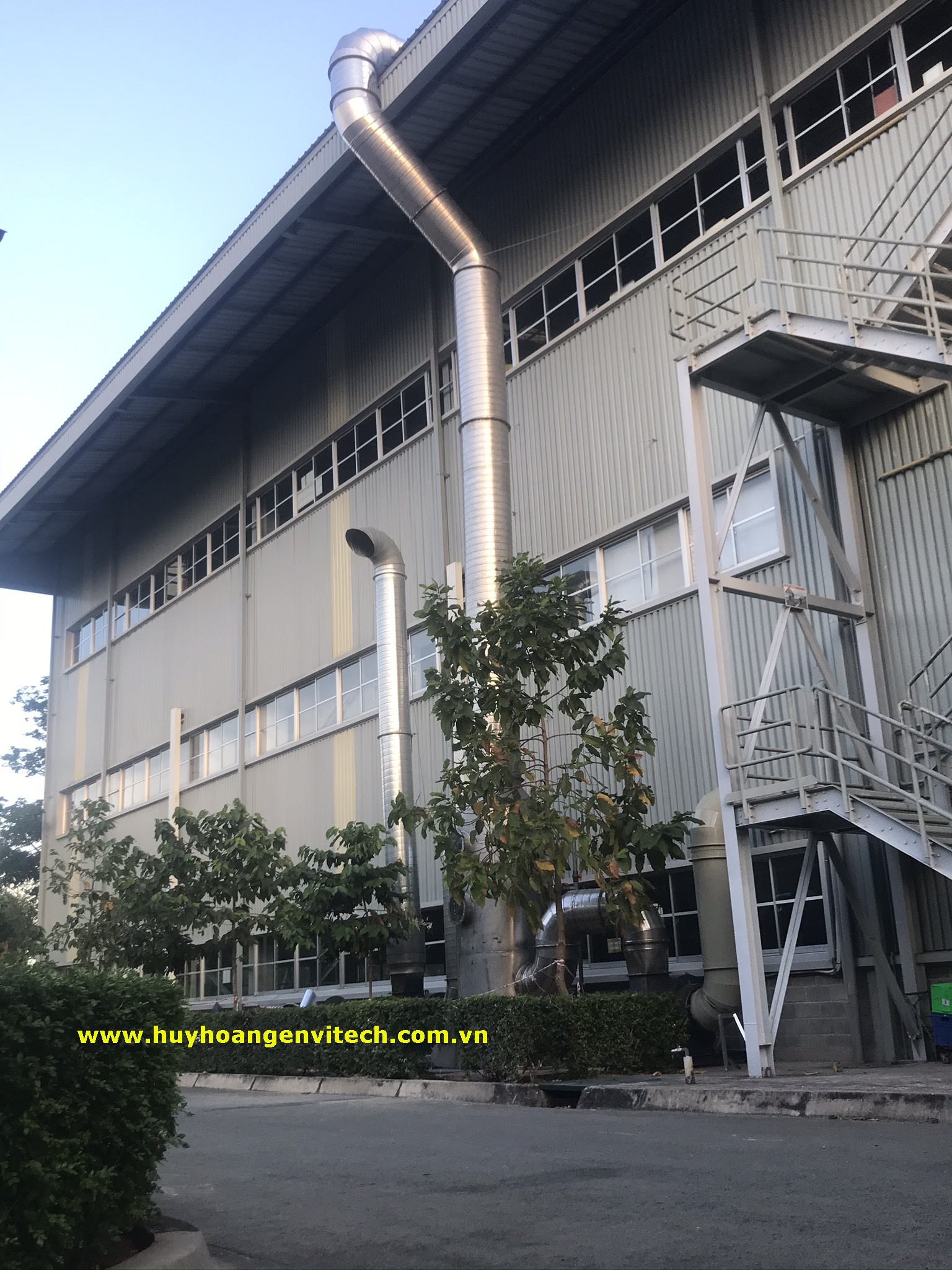 www.huyhoangenvitech.com.vn